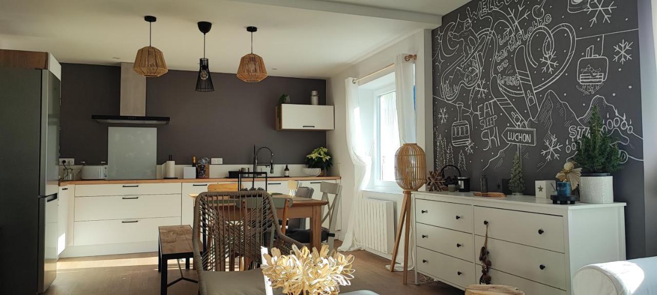 Lodge Loupau Maga Bagneres-de-Luchon ภายนอก รูปภาพ