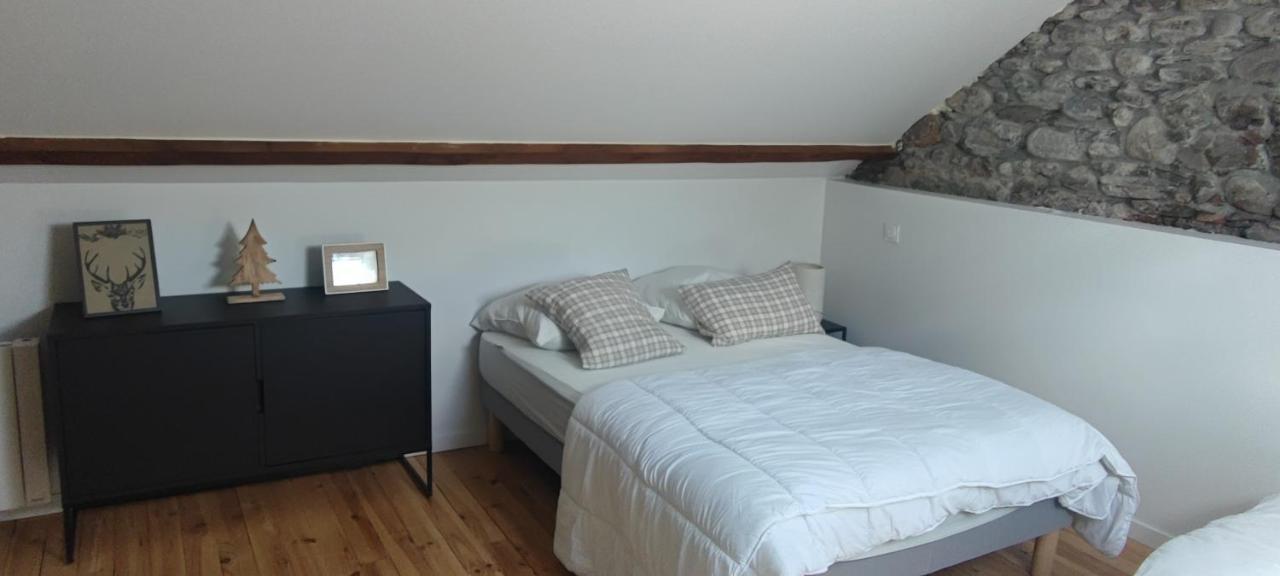 Lodge Loupau Maga Bagneres-de-Luchon ภายนอก รูปภาพ