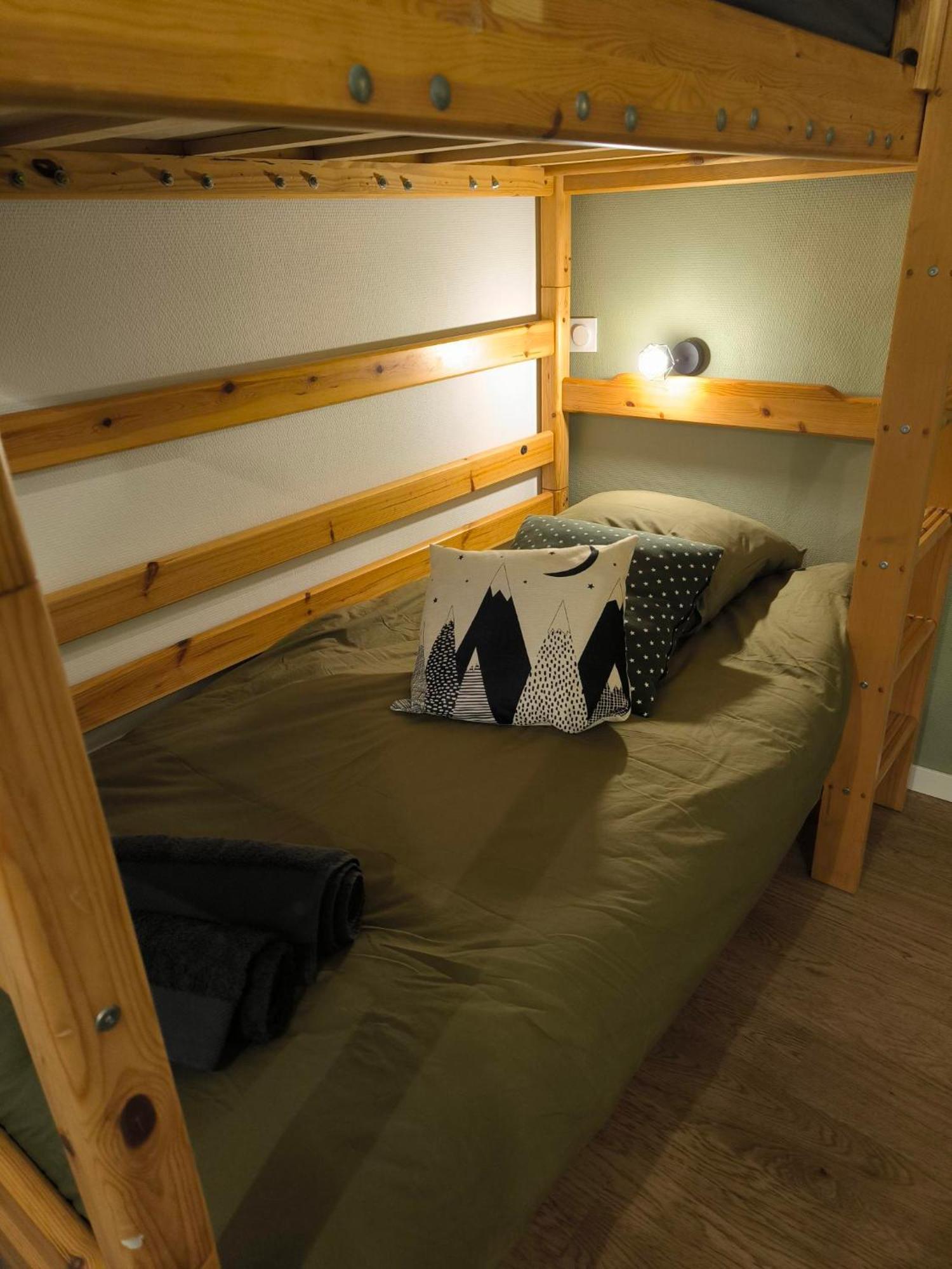 Lodge Loupau Maga Bagneres-de-Luchon ภายนอก รูปภาพ