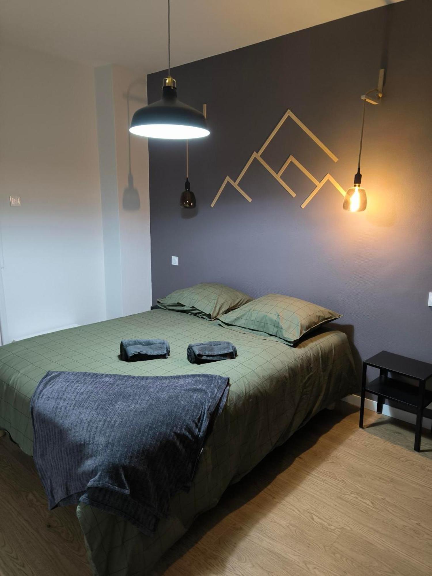 Lodge Loupau Maga Bagneres-de-Luchon ภายนอก รูปภาพ